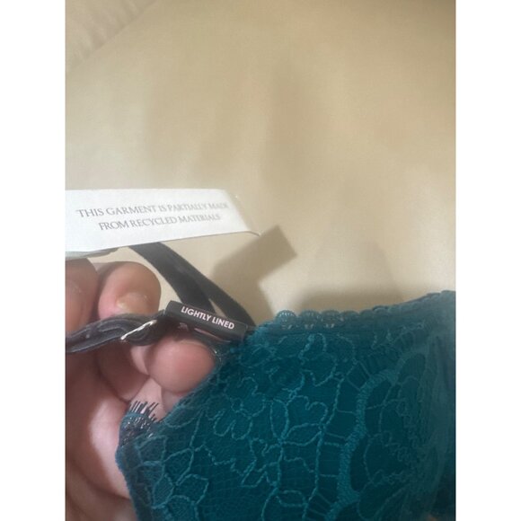 Victorias Secret Teal Lace Lightly Lined Bra 32DD With Adjustable Straps & Back - Picture 3 of 6
